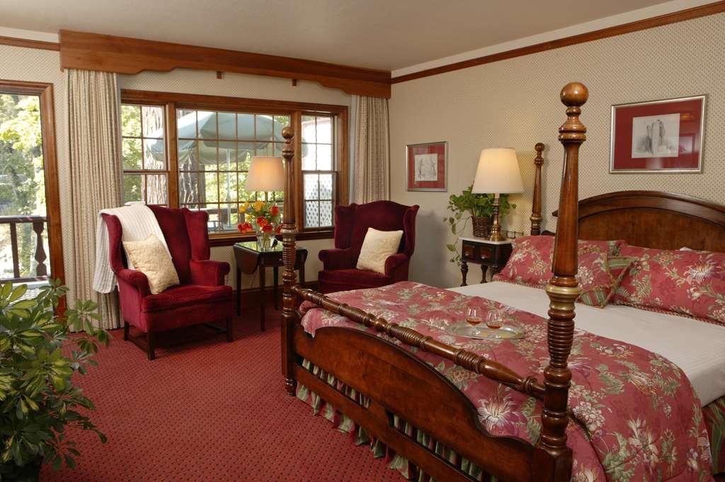 Benbow Historic Inn Garberville Oda fotoğraf
