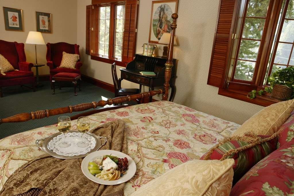 Benbow Historic Inn Garberville Oda fotoğraf